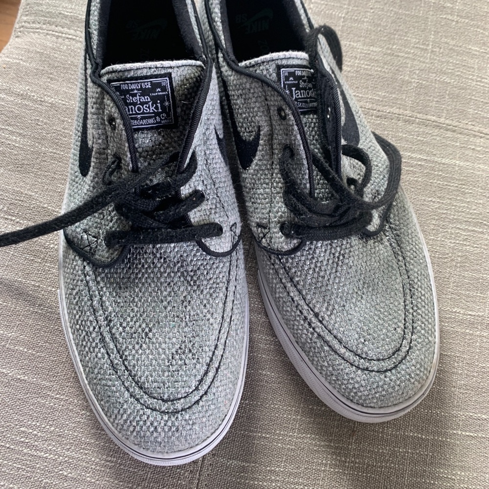 Nike Zoom Stefan Janoski Premium mens Shoes-Excellent condition, never worn